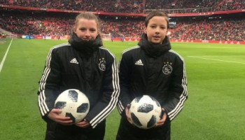 VVOG-ers Ballenmeisje en Ballenjongen bij Ajax - ADO Den Haag!