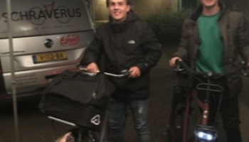 Fietsverlichting actie VVOG en Schraverus