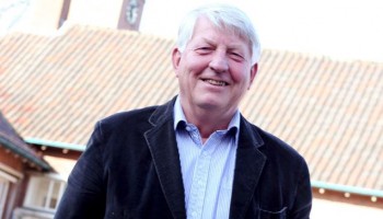 Erevoorzitter DVS'33 Joop Bakker overleden