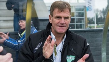 Lodeweges stapt per direct in