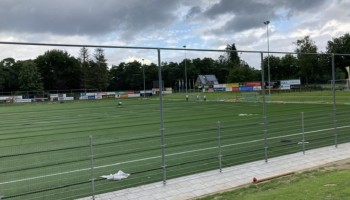 Kunstgrasvelden nog niet bespeelbaar!