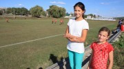 Help je mee om een meisjesvoetbalteam uit één van de armste landen van Europa, Moldavië, blij te maken met onze voetbalschoenen?   