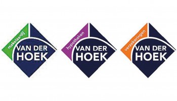 Nieuwe voetbaltassen voor het 2e!