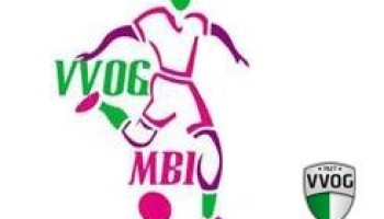 Meisjes B1 spelen benefiet wedstrijd tegen Athlos