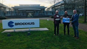 Overhandiging Broekhuis Clubbonuscheque t.w.v. €2000,- aan VVOG