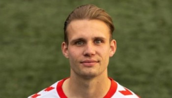 Brian van den Hooff van v.v. Hoogland naar VVOG