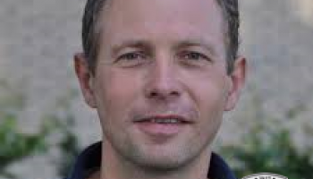 Tjerk gaat op de rollenbank